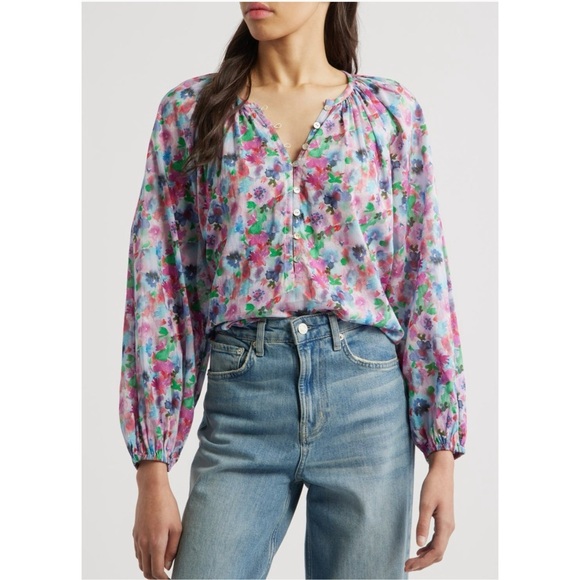 Rails Tops - Rails
Indi Floral Print
Cotton Peasant
Top size small